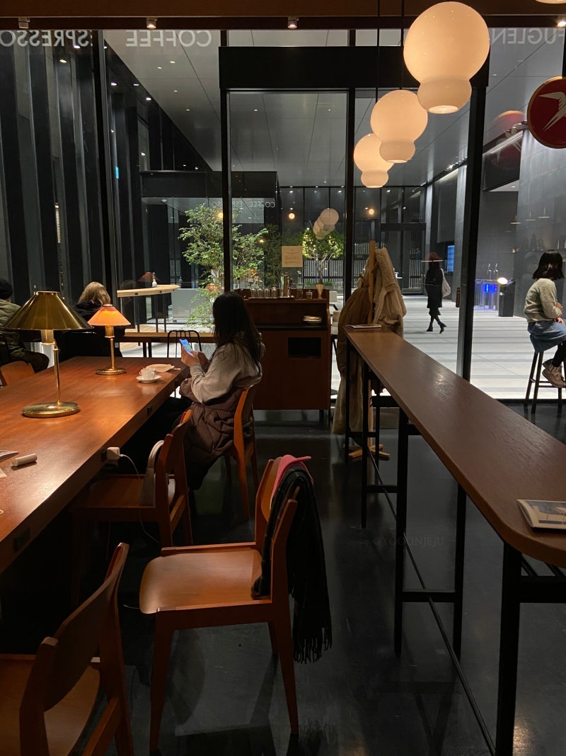 일본 후쿠오카 여행 가볼만한곳 하카타역 카페 추천 푸글렌커피 fuglen : 네이버 블로그, image size:800x1067