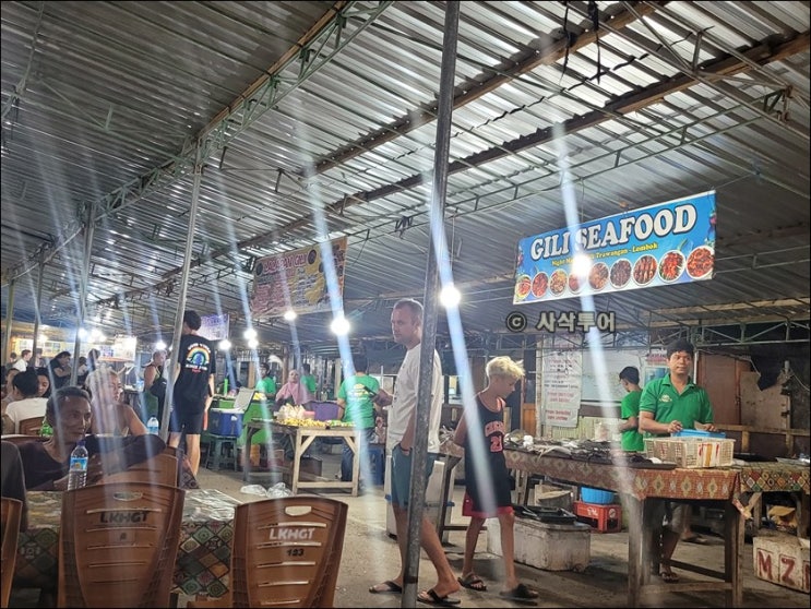  길리트라왕안 야시장 푸드 마켓 - Pasar Malam Gili Trawangan