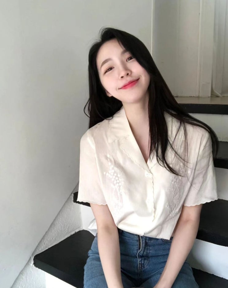  20대, 30대 여성 추천, 르니나 (Lenina) 화이트 자수 셔츠, 성해은 PICK~!