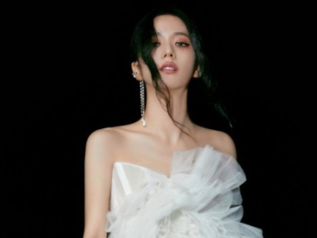 블랙핑크 지수, 솔로 앨범 발매 하루 만에 87만 장 판매 블랙핑크 지수, 솔로 앨범 발매 하루 만에 87만 장 판매