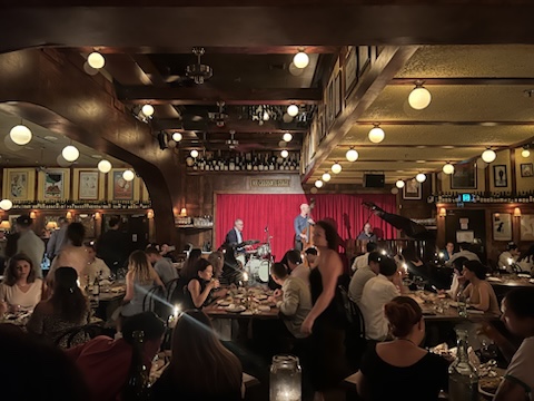  [호주 시드니 프렌] Restaurant Hubert :: 고오오오급 식당과 재즈바에서의 돈지랄? 가성비의 해피 아워면 Okay! (feat.기념일!)