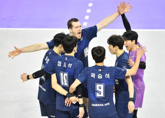 <b>대한항공</b> VS <b>현대캐피탈</b> 물러설 수 없는 <b>챔프전</b> 2차전 향방은?