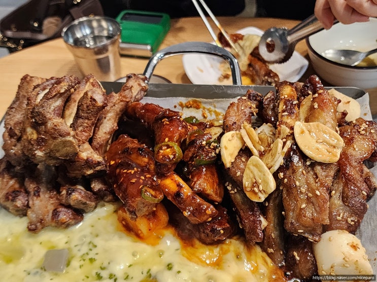  수원성대맛집 예감쪽갈비 치즈와 반반의 환상 조합!