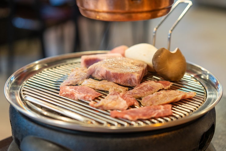  김포 마산동 맛집 - 약돌돼지에 반해버린 구워주는 고기집 고온