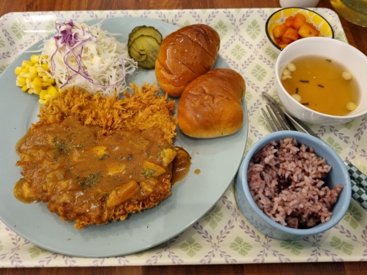  신상 파파돈 마마커피 영천 우로지 호수 공원 경양식 수제 돈까스 맛 굿!! 야경 데이트