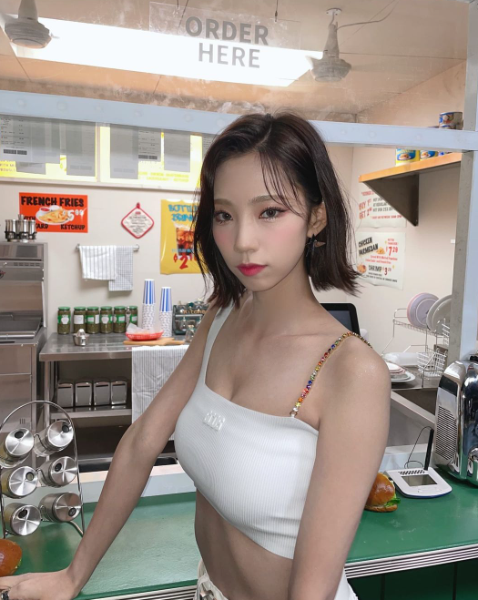 우주소녀 여름 배경화면 갤러리 mbti