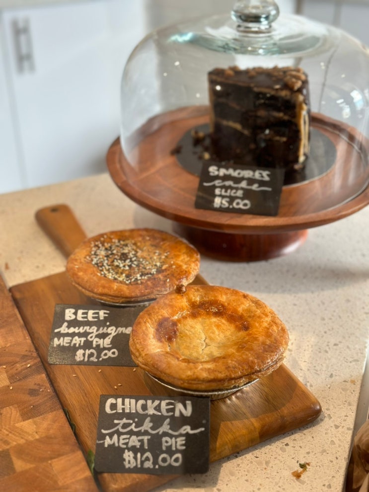  토론토카페, Circles & Squares Bakery and Cafe 빵순이를 위한 베이커리 카페!