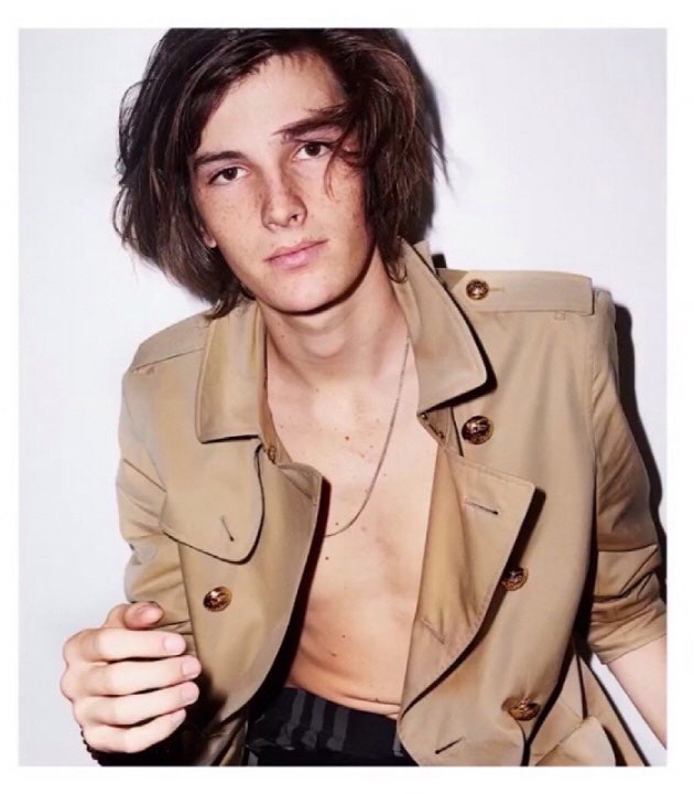Saint Laurent 생로랑 모델 피어스 브로스넌 아들 딜런 브로스넌