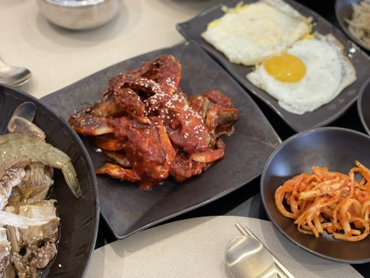  옥길동 옹기꽃게장에서 저녁 식사
