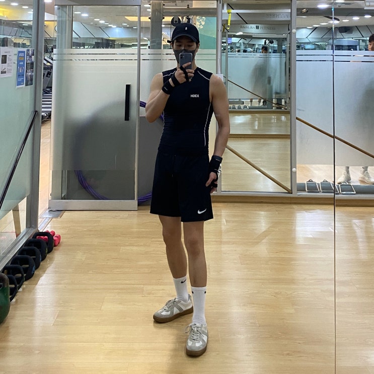  HDEX 남자 헬스장 운동복 머슬핏 짐웨어 민소매 나시 착용 리뷰