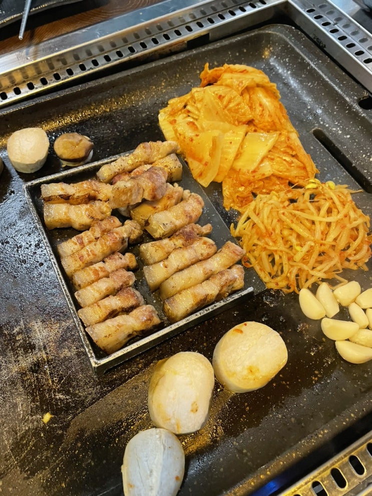  부산 화명동 구워주는 돼지고기맛집 "오항목"
