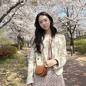 몽삭 미니백 마이크로 크로스백 탄 구매후기 및 코디