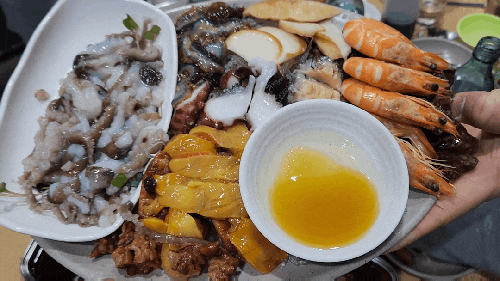 이수역 횟집 단체 모임 하기 좋은 가성비 맛집 어사출또! 회뿐만 아니라 해산물도 싱싱한 곳 이수역 횟집 단체 모임 하기 좋은 가성비 맛집 어사출또! 회뿐만 아니라 해산물도 싱싱한 곳