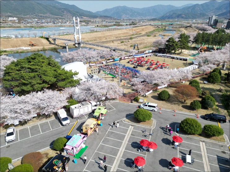  전국에서 가장 긴 벚꽃길 구례300리벚꽃축제 초대가수 김희재