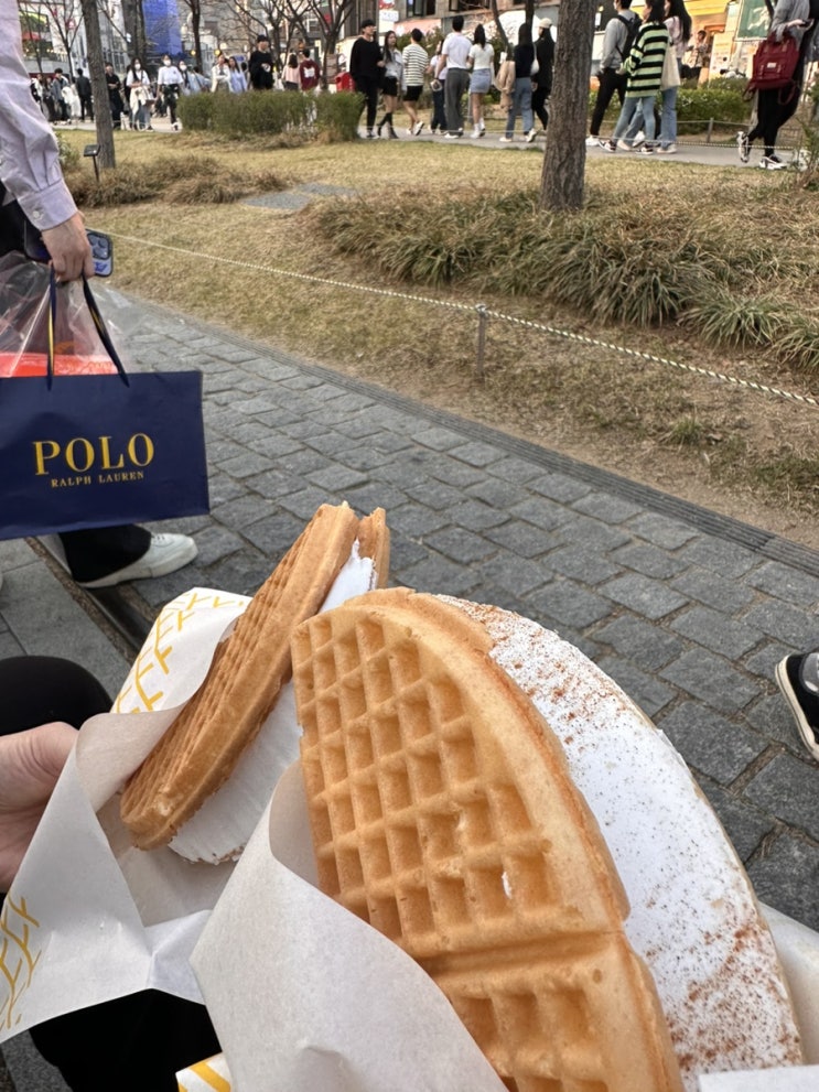  와플대학 홍대 연남동 데이트