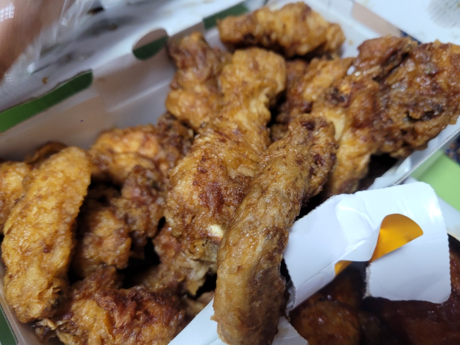 교촌치킨 분당효자점 사진 6
