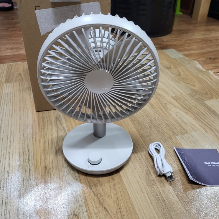 루메나 무선 미니 선풍기 FAN STAND 3X 무소음 서큘레이터 루메나 무선 미니 선풍기 FAN STAND 3X 무소음 서큘레이터