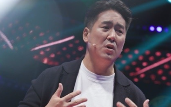 장동선 “사업가 외할아버지, 사이비에 빠져 전 재산 기부”(세치혀) 장동선 “사업가 외할아버지, 사이비에 빠져 전 재산 기부”(세치혀)
