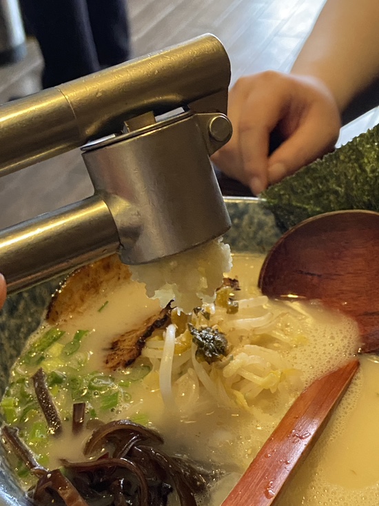  광주 동명동맛집 호시마츠라멘에서 라멘뿌신썰 풉니다.