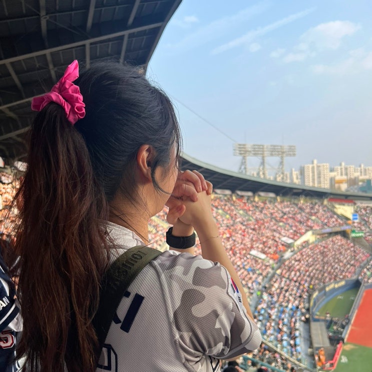 [롯데vs<b>두산</b>] <b>개막전</b>... 중앙네이비 316블럭/10개구단 <b>매진</b>