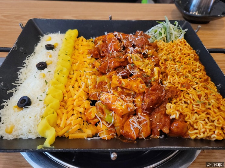 김해 치즈 닭갈비 ㅣ 헬로팬 아이스퀘어점 방문기