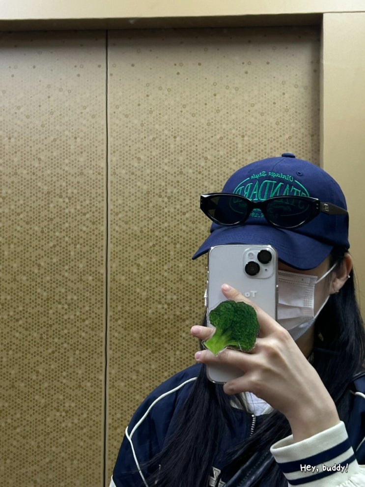  젠틀몬스터 로코코(ROCOCO) 01 블랙 색상 선글라스 착용 후기