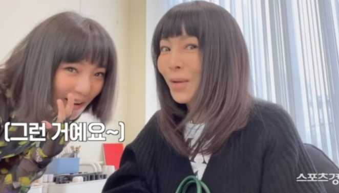 황신혜, 모델 딸과 똑 닮은 뱅헤어···“보기 드문 모녀” 황신혜, 모델 딸과 똑 닮은 뱅헤어···“보기 드문 모녀”