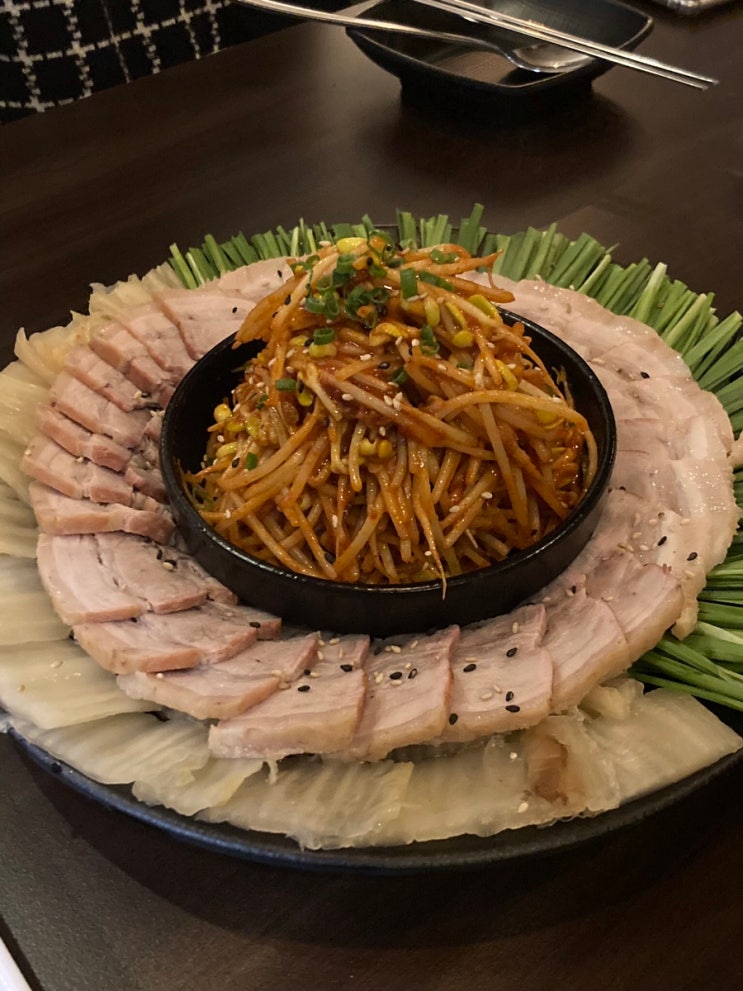  [부산 전포 술집] 고백신에서 메인안주 두개 뿌수고 막이오름 가서 또 세개 뿌순 날
