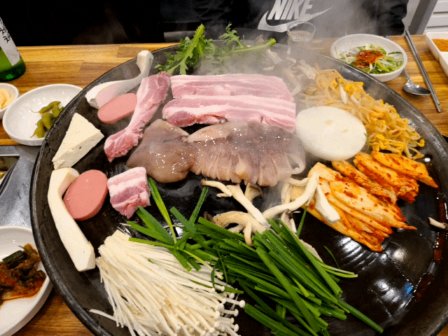  대전 대덕구 송촌동 맛집 왕뚜껑삼씨네겹살이 송촌점