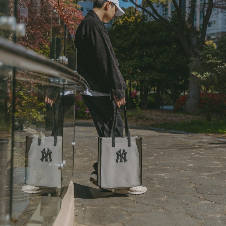  꾸안꾸의 비결, 사각 캔버스백 (남자 토트백 MLB 보부상가방)