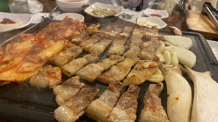  을지로입구 구워주는 삼겹살 맛집 후기
