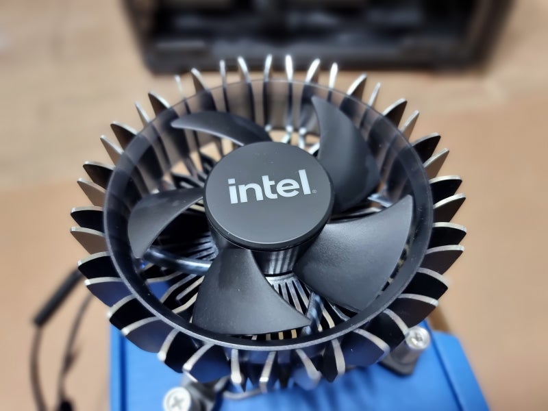 [PC] Intel Laminar RH1, RM1 (인텔 기본 쿨러) - i5 13400 리뷰 온도 테스트 : 네이버 블로그