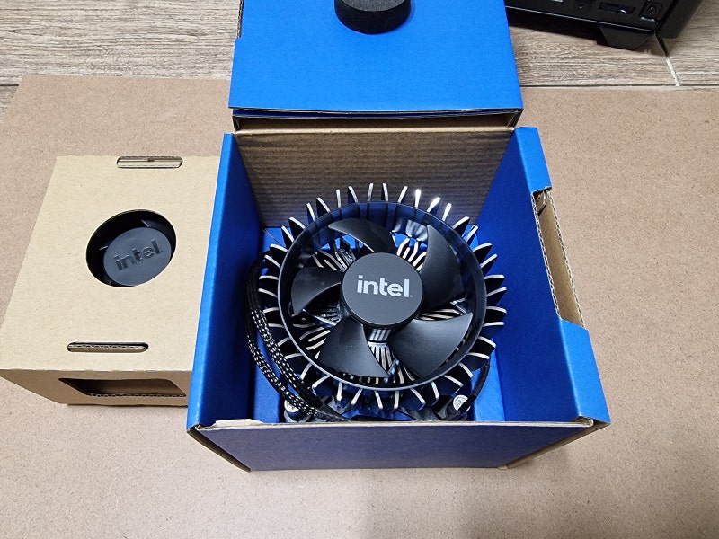 [PC] Intel Laminar RH1, RM1 (인텔 기본 쿨러) - i5 13400 리뷰 온도 테스트 : 네이버 블로그