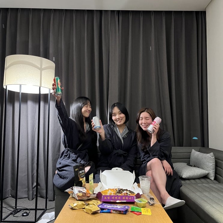 몇년만에 서울! 마포 1박2일 즐기기,공덕 오마카세 맛집 정미스시 런치,마포숙소 추천 파티하기 좋은 글래드 마포 글래드하우스 룸