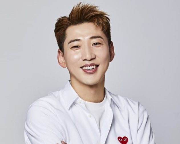 ‘싱글벙글쇼’ 영기, 라이브로 가창력 입증 ‘싱글벙글쇼’ 영기, 라이브로 가창력 입증