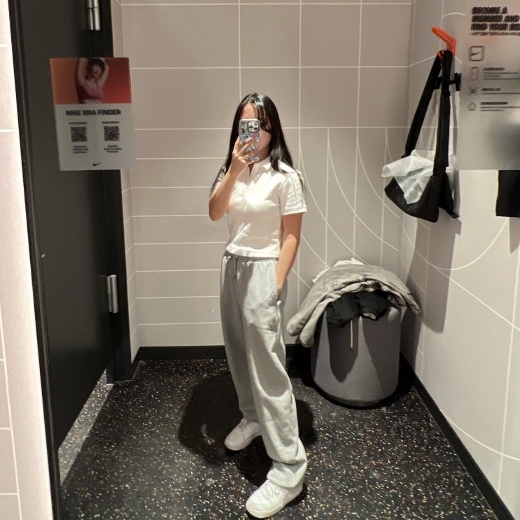 나이키 반팔티 티셔츠 조거팬츠 소개하기 카라티 나이키 반팔티 티셔츠 조거팬츠 소개하기 카라티