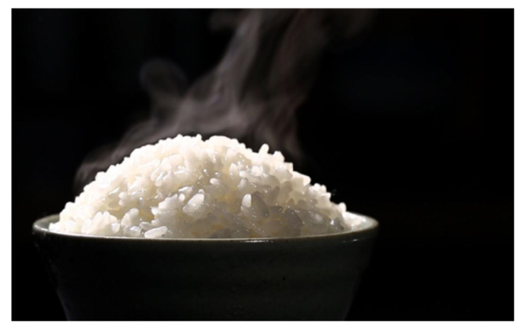 쌀밥, '뜨신밥'에서 '찬밥'이 되기까지 30년