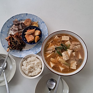 차돌 된장찌개 밥한공기 공기밥 칼로리  다이어트 상식..!!