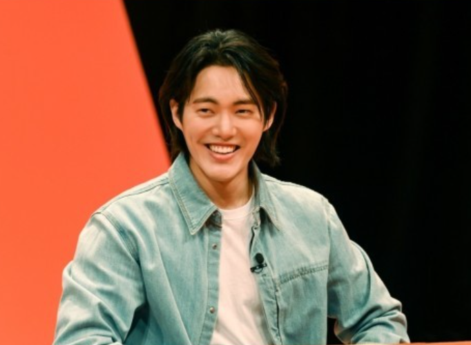 "10세 연상도 괜찮아"… '더글로리' 김건우, 애교쟁이였네? "10세 연상도 괜찮아"… '더글로리' 김건우, 애교쟁이였네?