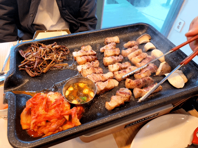  인천 청천동고기집 마포생삽겹 향긋한 미나리삼겹살 찐 맛집