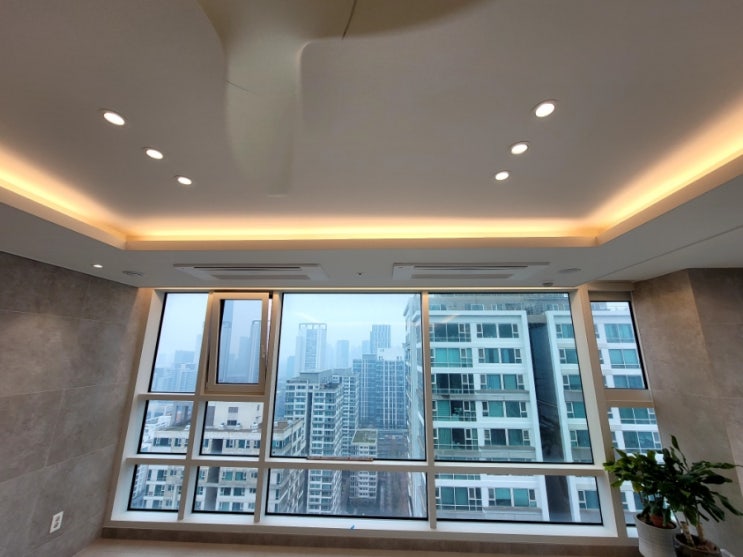  송도 더샵 하버뷰 13단지,14단지 에어컨변색으로 인한 에어컨 도색,분해청소