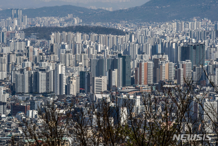 '공시가 9억→12억 이하' 문턱 낮아지는 주택연금…가입해볼까