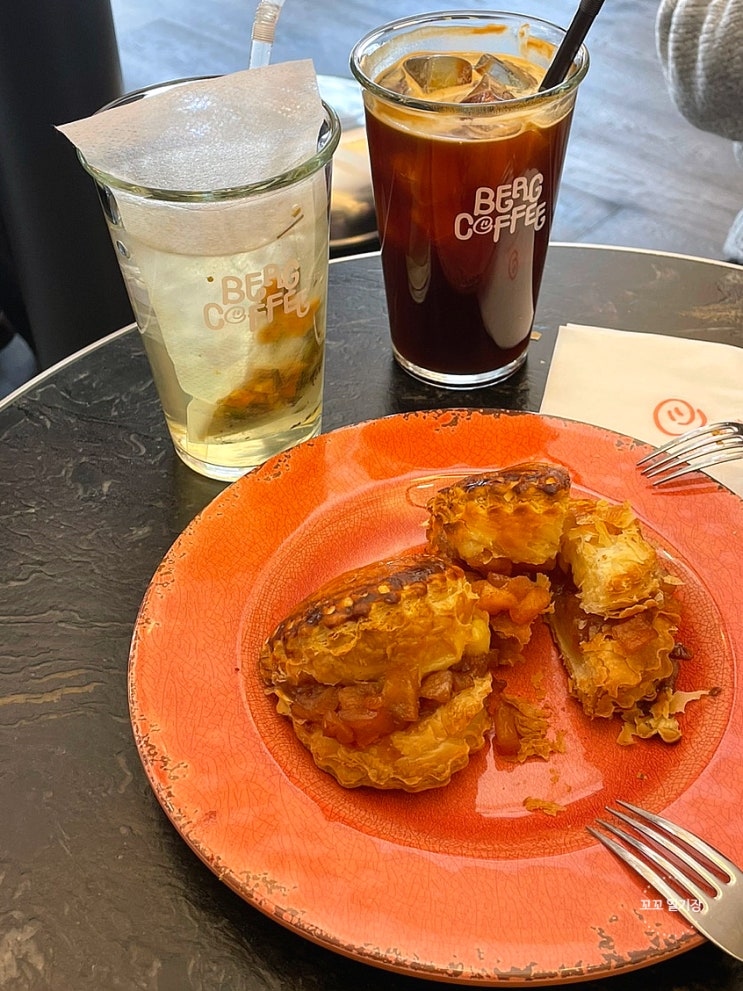  압구정로데오 도산공원 내돈내산 카페 애플파이 티허벌 맛집 - 한남베르그 도산