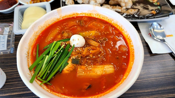 천안 맛집 인테리어가 깔끔한 중국집 24시간 짬뽕지존 쌍용점 직영점