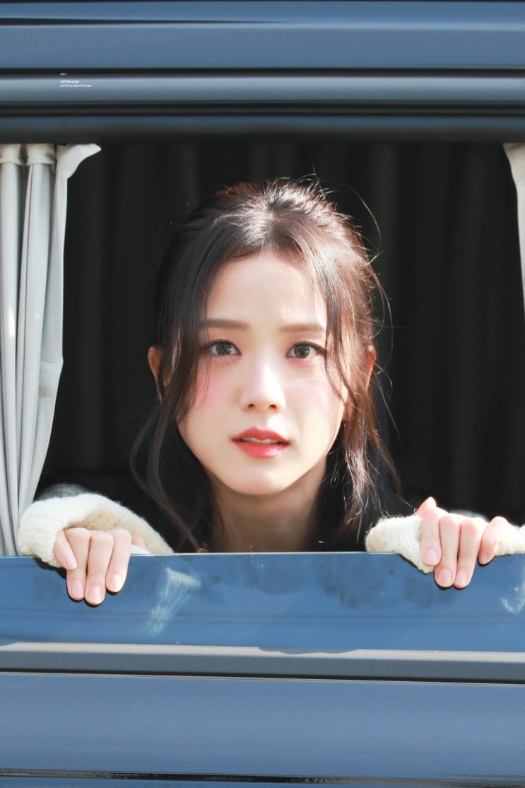 "멤버간 불화설?" 블랙핑크 지수, 물음표에 남긴 답변 눈길...4명일때 자부심 느껴 "멤버간 불화설?" 블랙핑크 지수, 물음표에 남긴 답변 눈길...4명일때 자부심 느껴