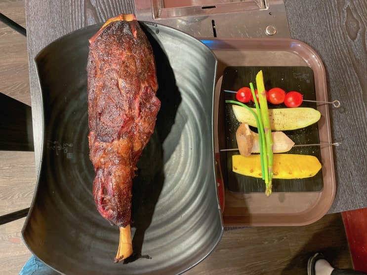  [수영] 거대한 양다리 통구이 팔도시장 양고기 맛집 이도춘양