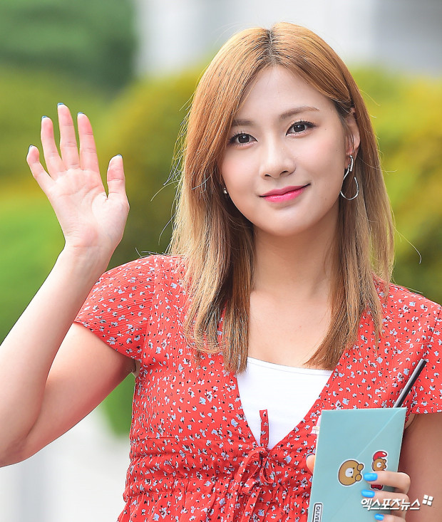 '멤버들 키스신 본' 에이핑크 오하영, 처음엔 모르는 남자와 스킨십에 놀라서 울었다 '멤버들 키스신 본' 에이핑크 오하영, 처음엔 모르는 남자와 스킨십에 놀라서 울었다
