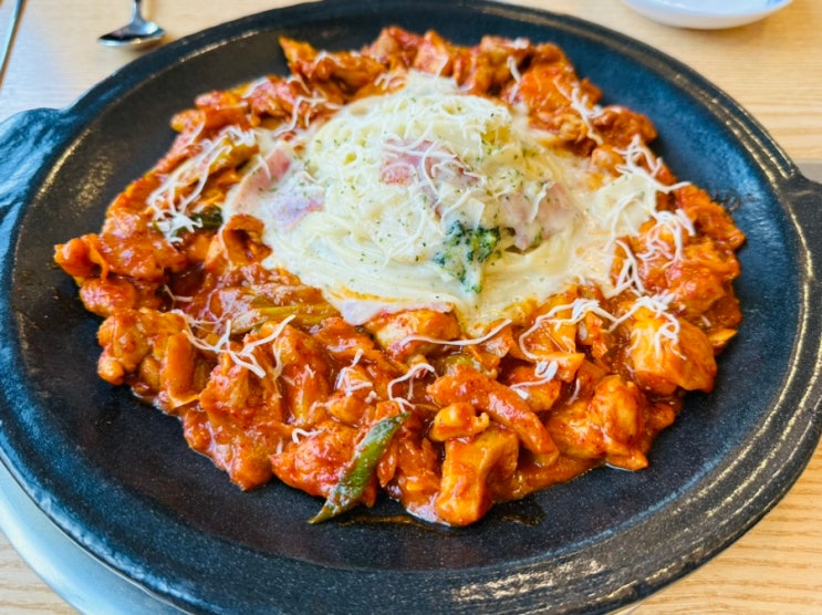  의정부 제일 시장 맛집.헬로팬닭갈비.푸짐한 크림 파스타 닭갈비 후기. 의정부 로데오 맛집. 제로 페이.