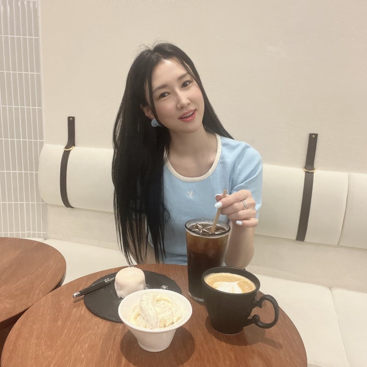  잠실새내역 카페 아이스크림도 커피도 맛있는 무슈글라세 다녀옴