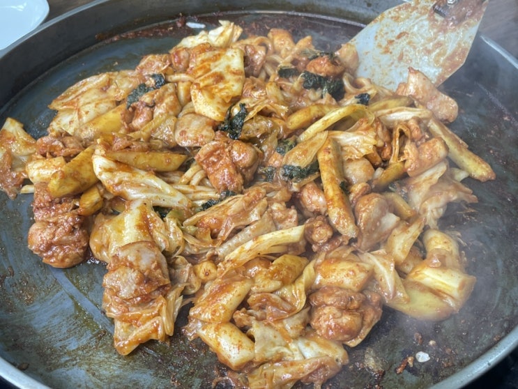 춘천 닭갈비 맛집 :: 산속에닭갈비 :: 철판닭갈비 너무 맛있자너